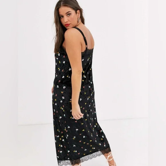 NWOT ASOS DESIGN Curve embroidered velvet midi slip dress with lace trim - Picture 2 of 8